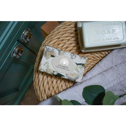 The English Soap Company Vintage Wrapped Jasmine Shea Butter Soap Bar