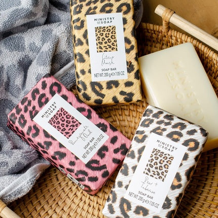 Ministry of Soap Pomegranate and Oud Scented Soap Bar 200g