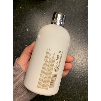 Molton Brown Milk Musk Bath & Shower Gel 300ml