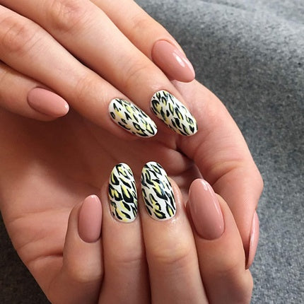 Semilac UV Nail Polish Creamy Muffin Beige Color 136 7ml - Intensive and Long-Lasting Color for Fingernails