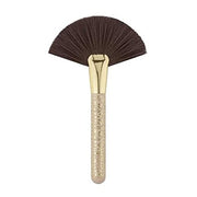 Essence Bronzed This Way! Fan Brush Bronzing Powder 01 Big Fan Of
