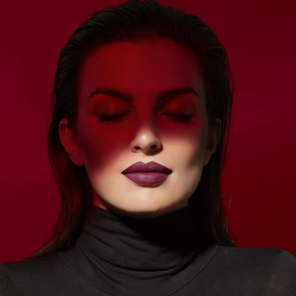 Deborah Milano Red Mat Matte Lipstick with Collagen and Hyaluronic Acid 35 Wine Nourishing and Softening Effect Intense and Long Lips 4.5g