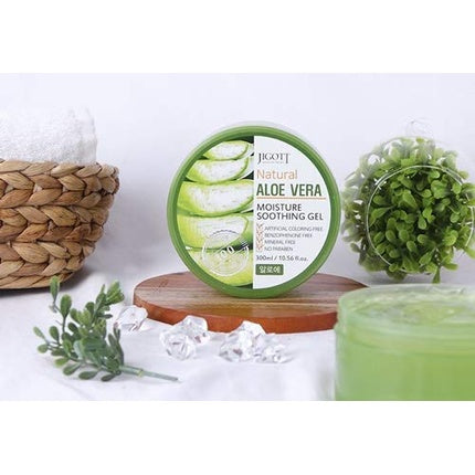 Jigott Natural Aloe Vera Moisturizing Soothing Gel 300ml