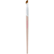 beautyblender Wing Man Curved Angled Eyeliner Brush with Cruelty-Free Bristles