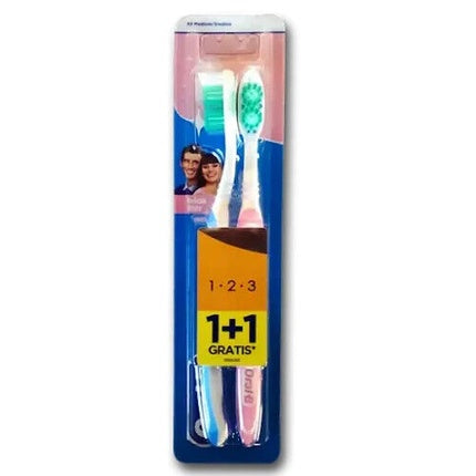 Oral-B Delicate White Medium Toothbrush Blue/White with 1 Extra Brush
