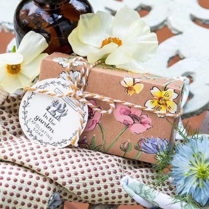 Heathcote & Ivory In the Garden Exfoliating Soap Enriched With Essential Oils 160g
