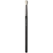 MAC 221S Mini Tapered Blending Brush