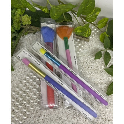 CATRICE WHO I AM Limited Edition Brush Set 4 Pieces as Shown *New*