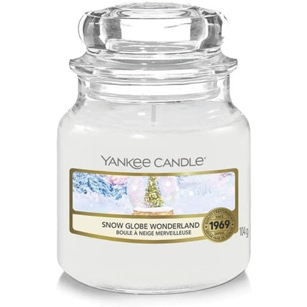 Yankee Candle Snow Globe Wonderland Small Jar