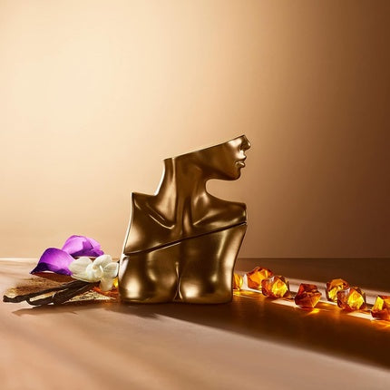 Billie Eilish Shower Gel for Women with Sugared Petals, Vanilla & Musk 5 Fl Oz